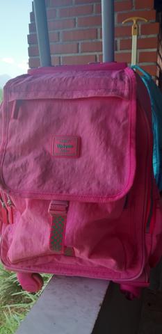 Mochilas com rodinhas barbada as duas por 50,00 - Foto 2