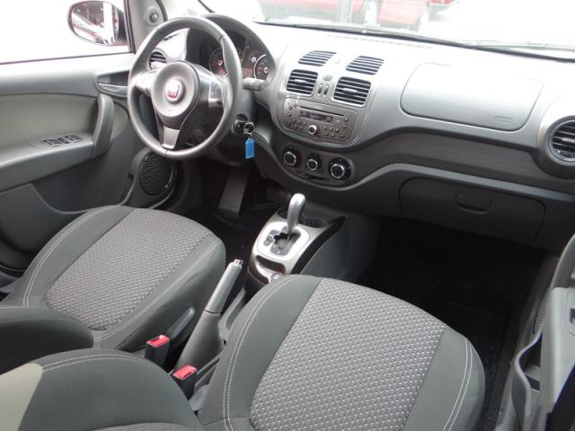 FIAT GRAND SIENA ESSENCE DUALOGIC 1.6 16V FLEX 2015 - Foto 14
