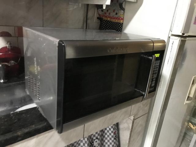 Top dos Microondass inox 31 litros todo no plástico ainda - Foto 2