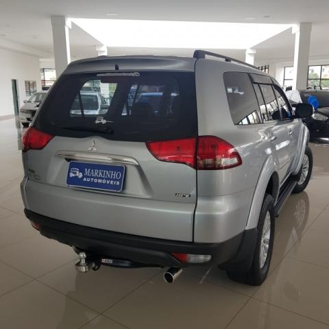 PAJERO HPE 3.2 4X4 AUT. 7 LUG. - Foto 4