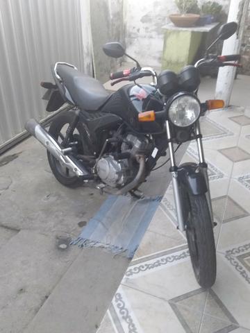 Vendo moto fan 125 ks 2010 toda em dias com placa nova