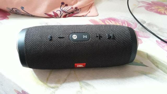 JBL Charge 3 Seminovo