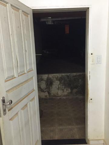 Oportunidade - Aluguel de Kitnet Próximo a Av. Brasil no Candeias - Foto 8