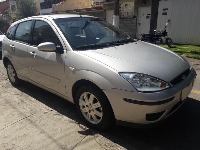 Ford Focus Hatch GLX 1.6 8v flex - único dono