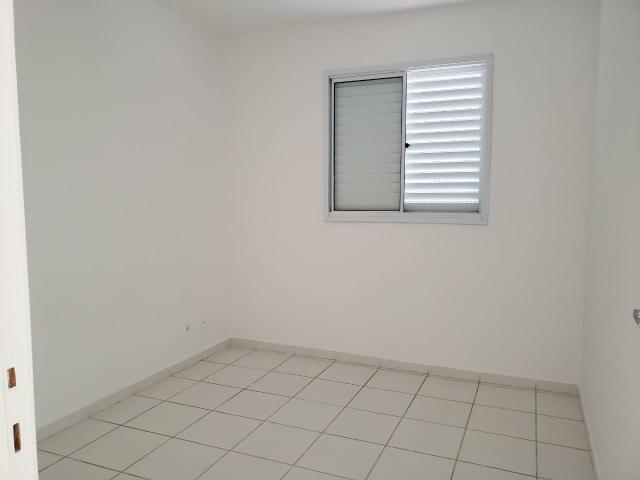 APTO 2 qtos sacada, 3° Andar cond monte carlo - Foto 10