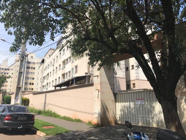 Apartamento com 2 Quartos - Res. Vila Bella