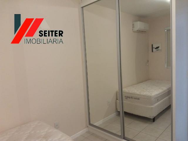 Apartamento mobiliado de 2 dormitorios suite e sacada com churrasqueira no itacorubi - Foto 15