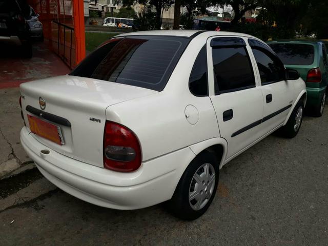 Gm Chevrolet Corsa sedam - Foto 11