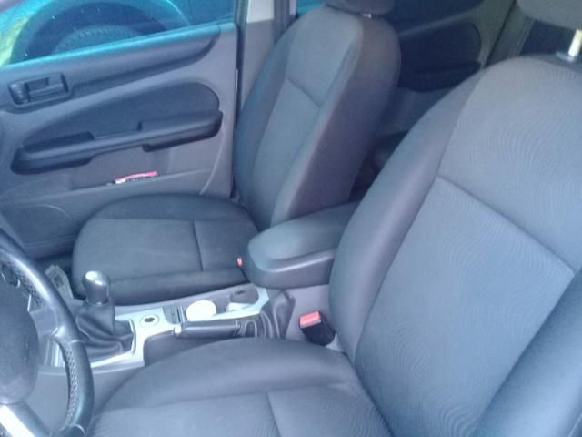 Ford Focus Hatch 1.6 GLX - Procurar Brunner - Foto 8