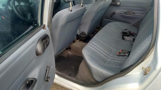 Vendo Corsa sedan ano 2000 básico 1.0 8v - Foto 11