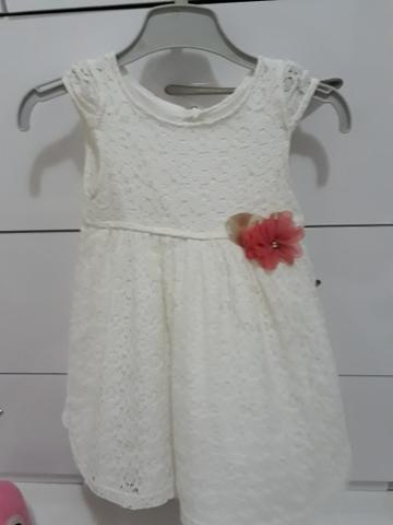 Vestidos Semi-novos 2 anos - Foto 3