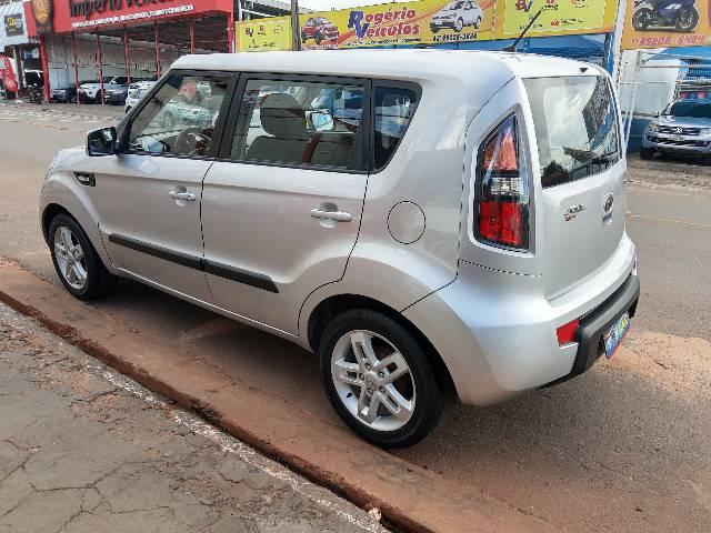 KIA SOUL ANO 2011 - Foto 9