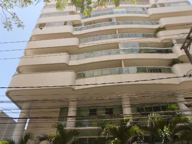 3 qts, sendo 1 suíte no Condomínio Terrazas (Rua Mem de Sá, n.140) 2 vagas garagem