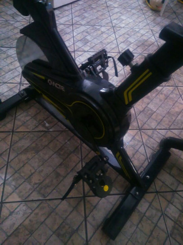 Bicicleta Spinning Acte E16 usada
