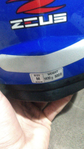 Capacetes em estado de novo - Foto 2