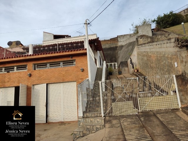 Vendo Casa no Centro de Miguel Pereira - RJ