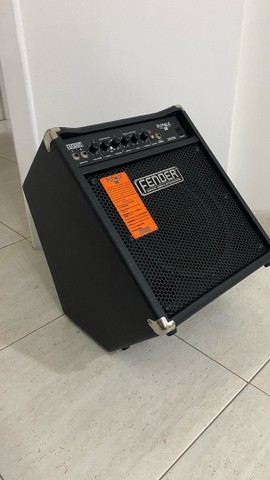 Cubo Fender Rumble 30 - Foto 2