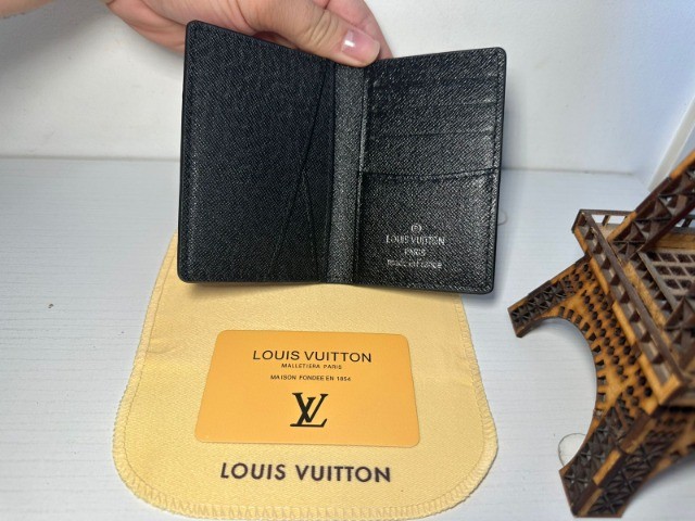 Carteira Louis Vuitton preta masculina - Top Luxo