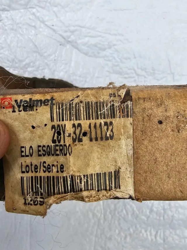 Escavadeira komatsu elo esquerdo esteira novo original 20y3211123 - Foto 3