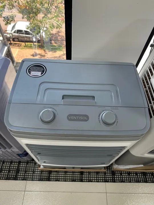 Climatizador de Ar Ventisol - Novo 35litros 127v - Foto 2