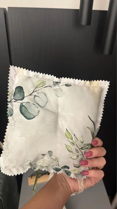 Almofada porta alianças folhagens  - Foto 6