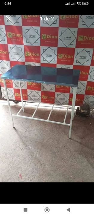 Mesa de Metal Branca com 2 Prateleiras