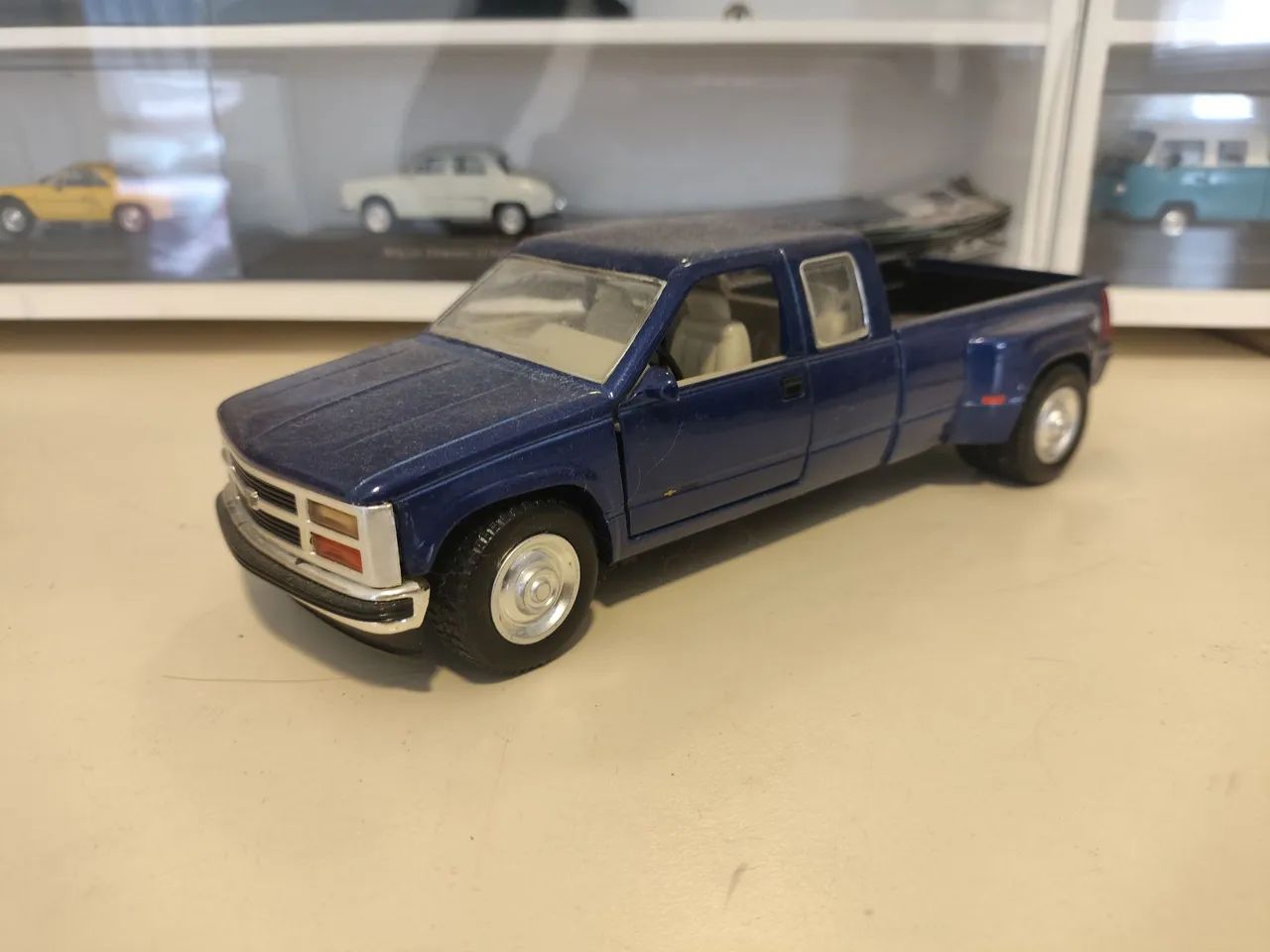 Miniaturas pic-up F250 Silverado 1/24