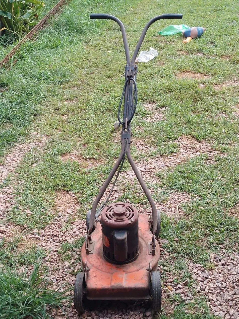 Roçadeira a Gasolina Usada - Foto 2