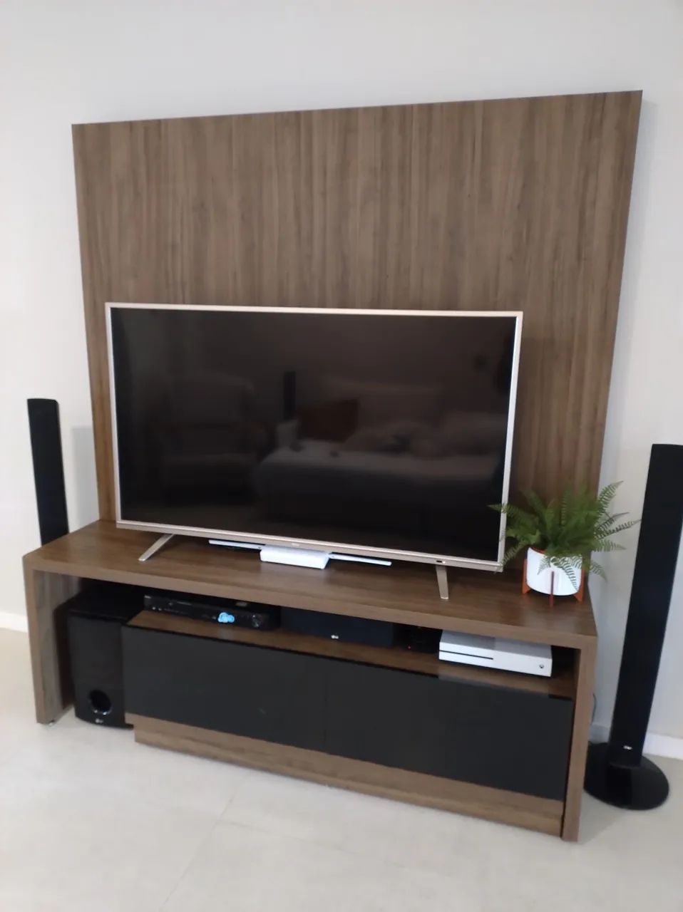 Rack para TV com Painel - Usado  - Foto 2