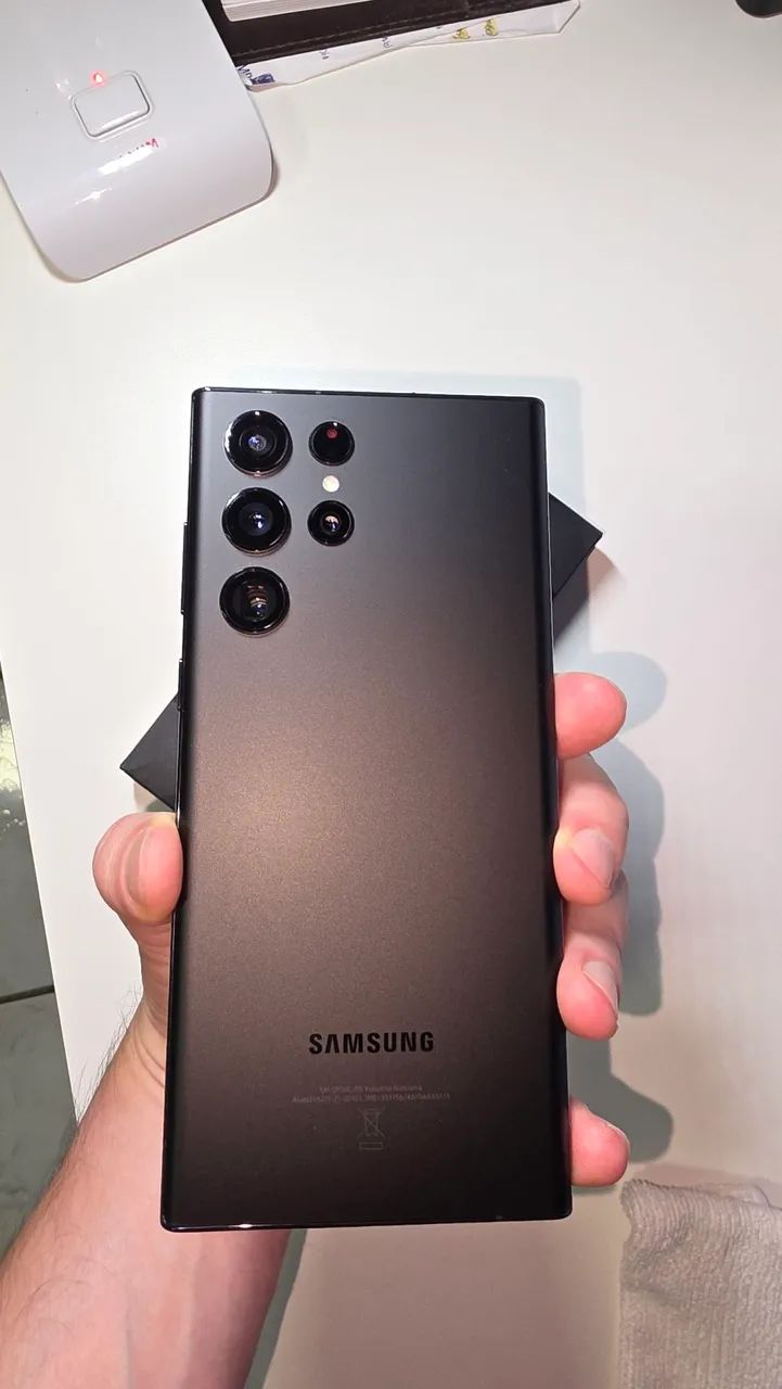 Smartphone Samsung Galaxy S22 Ultra - Foto 2