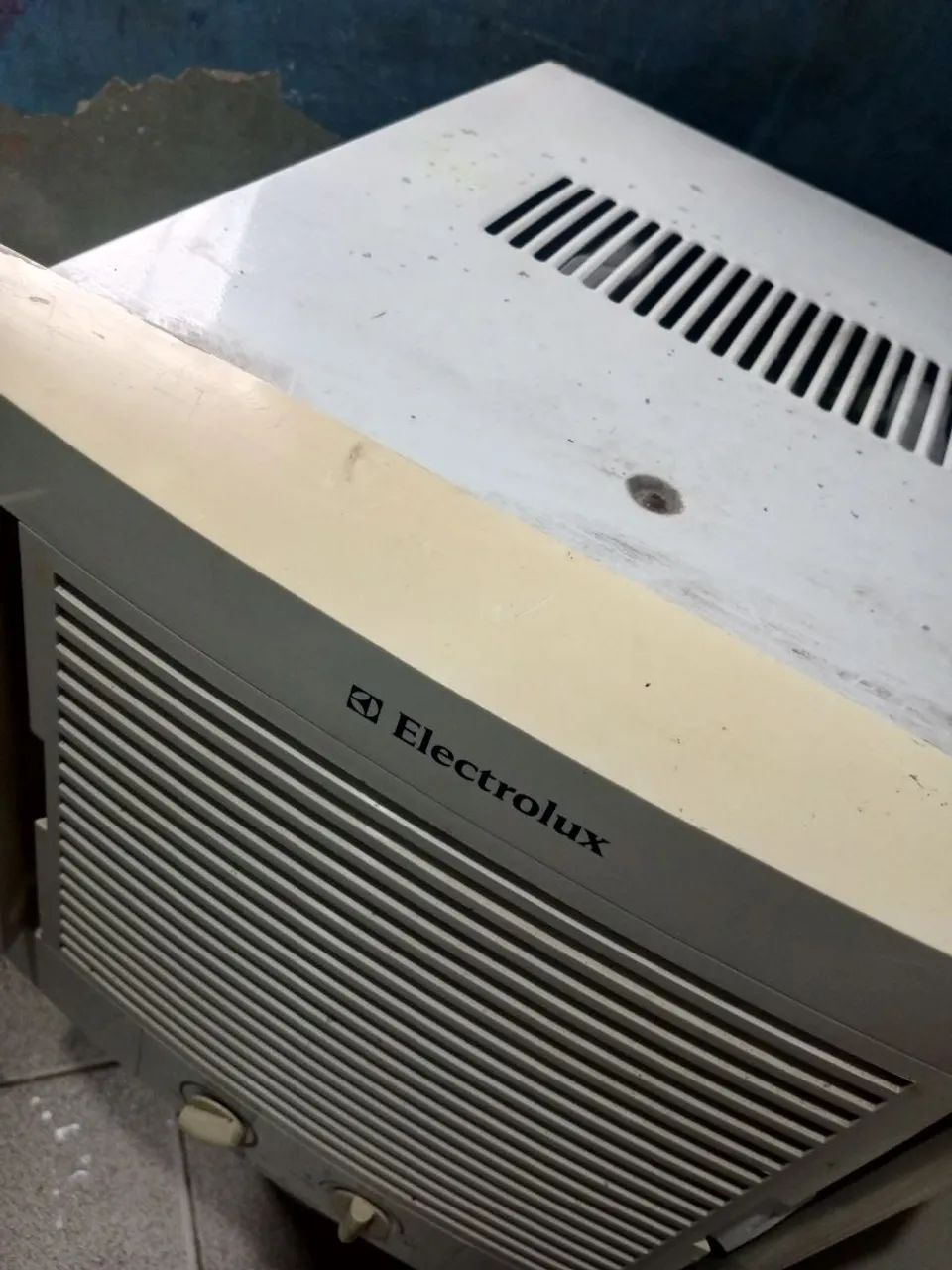 Ar-condicionado de Janela Electrolux Usado - Foto 2