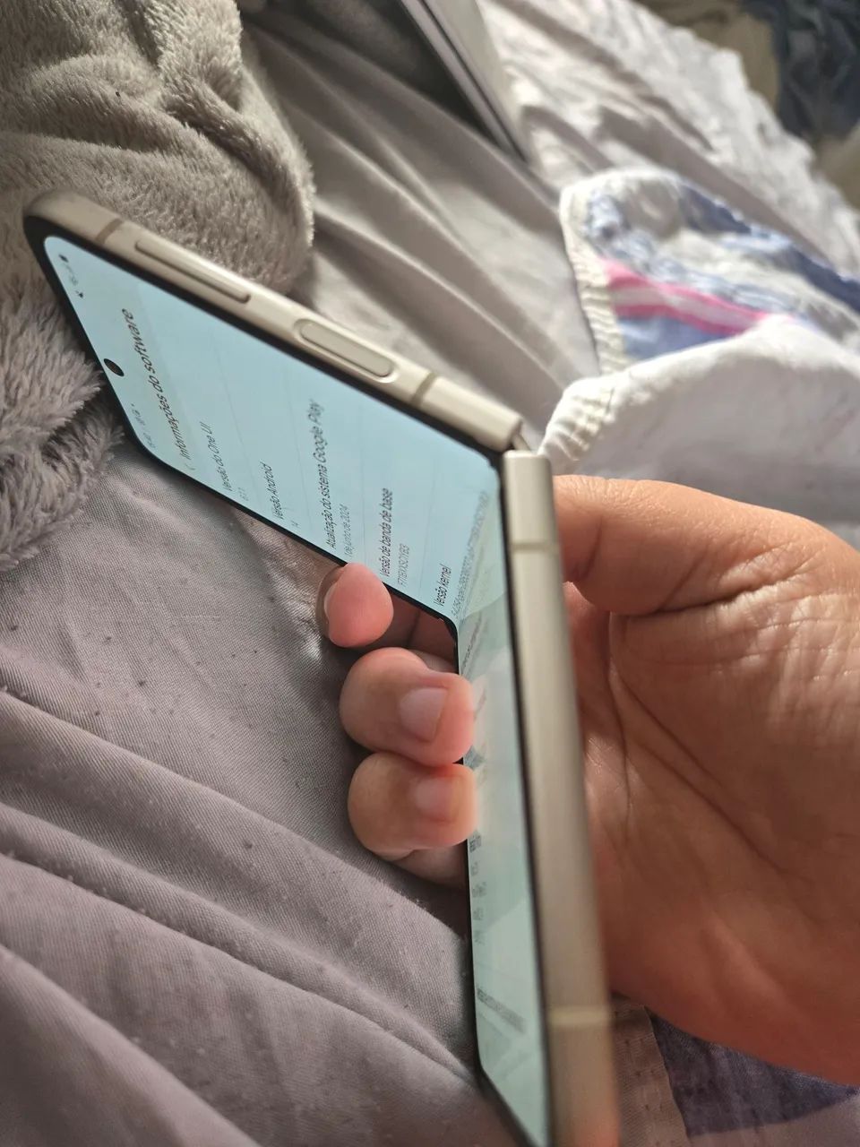 Z FLIP 3 (SAMSUNG - CELULAR) - Foto 4