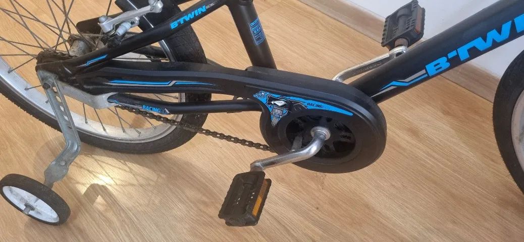 Bicicleta Infantil Btween Racing Boy Aro 20 Muito Nova! - Foto 5