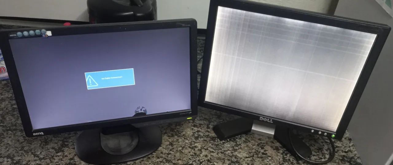 2 Monitores LCD com defeito 