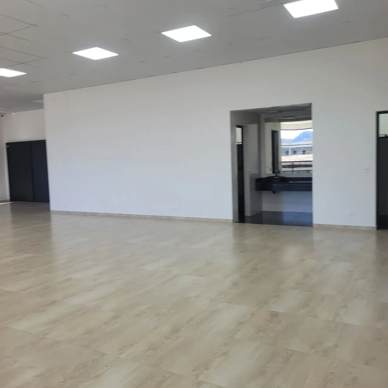 ALUGA-SE IMÓVEL COMERCIAL GARUVA CENTRO - Foto 8