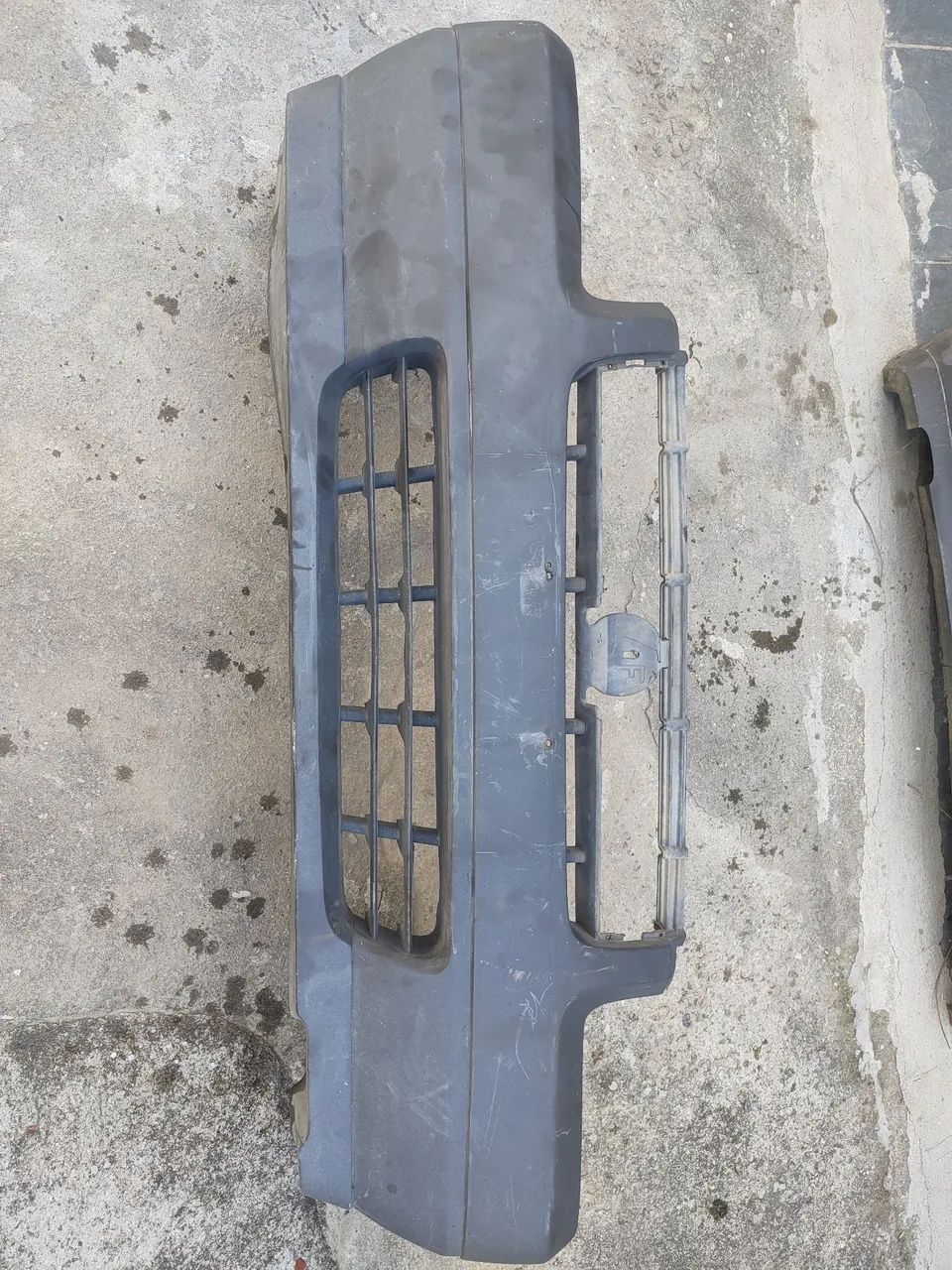 Par de parachoques dianteiro Fiat Uno  - Foto 2