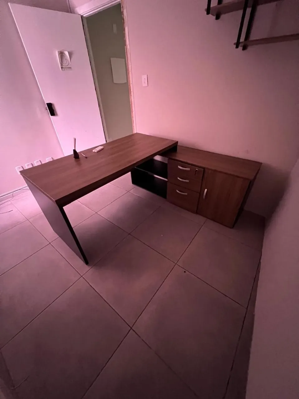 Mesa em L para Escritório - Design Moderno