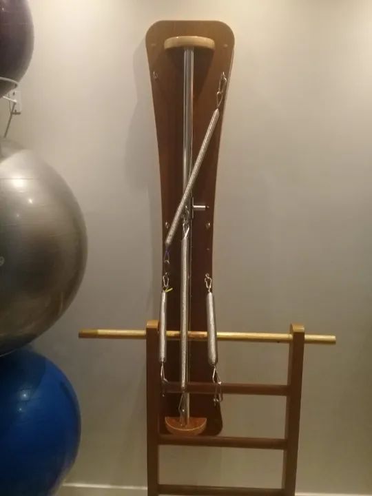 Torre parede de pilates com molas