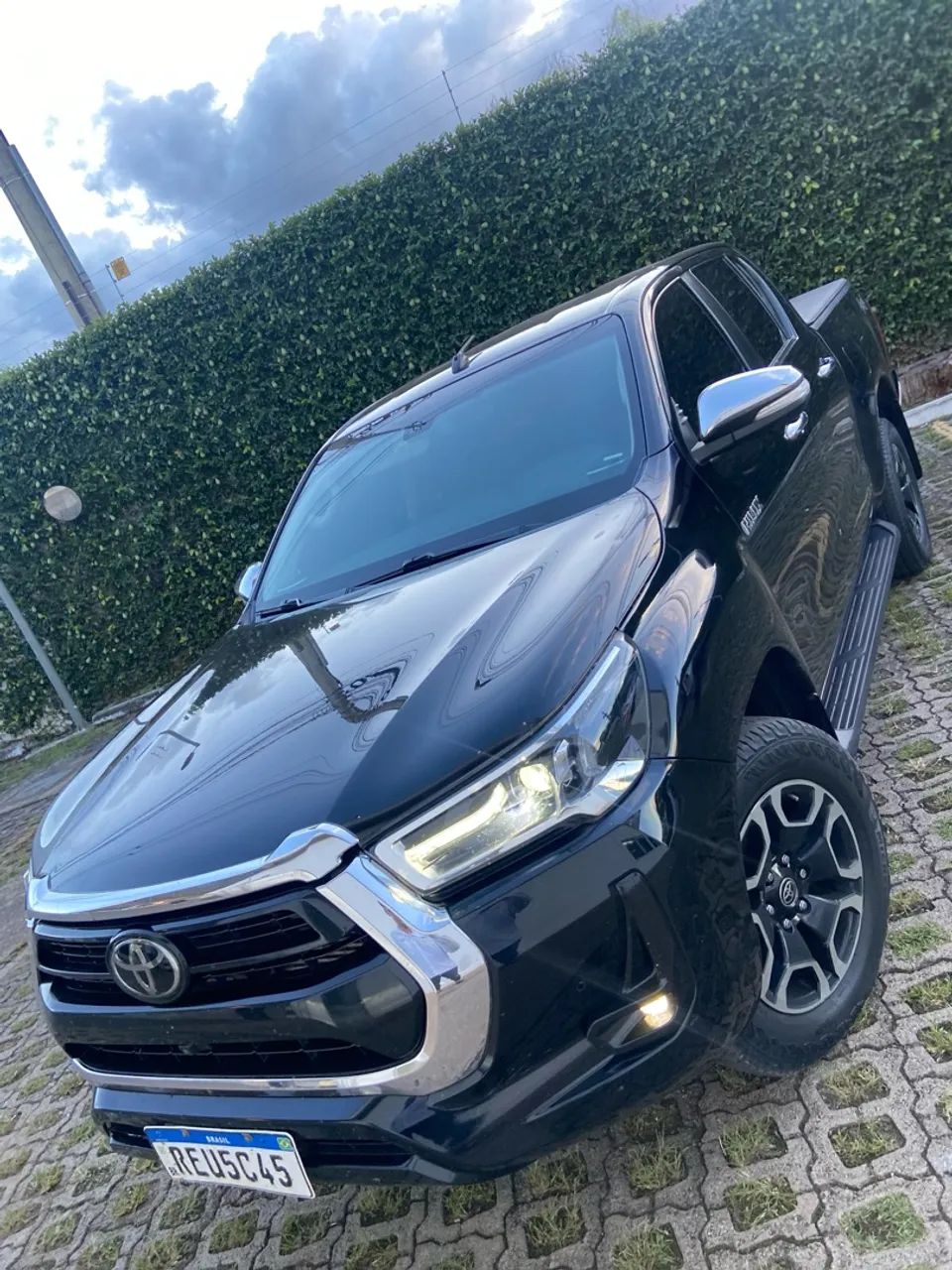 Hilux SRX 2.8 4x4 diesel 2022/2022 automático impecável 