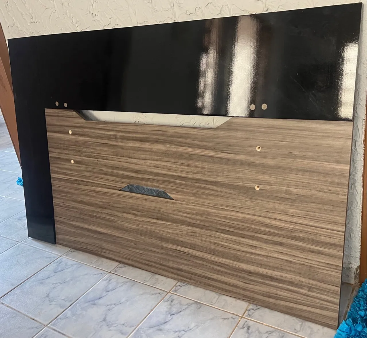 Painel de TV Moderno e Elegante