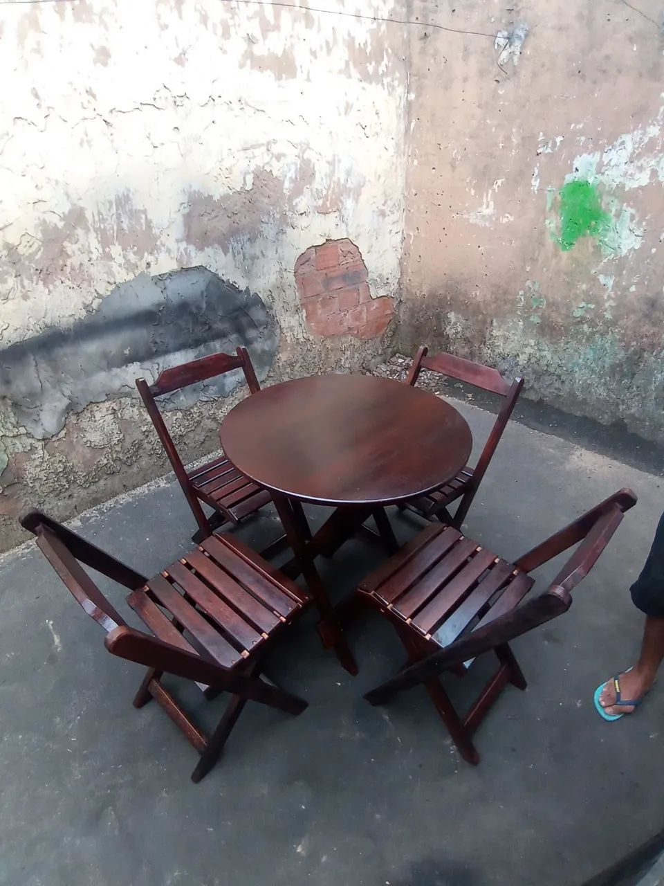 Cadeiras e mesas de madeira dobráveis  - Foto 4