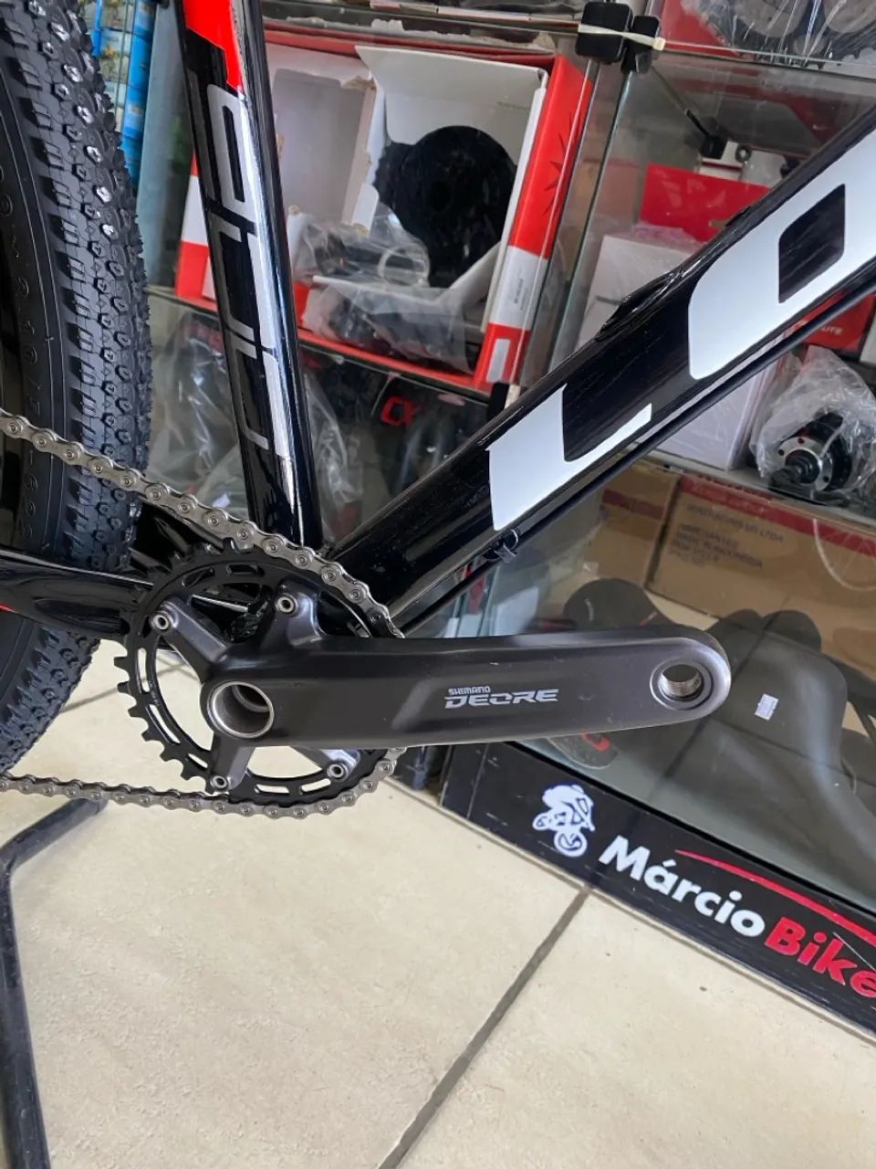 Bicicleta Lotus Stump Aro 29 DEORE - Foto 2