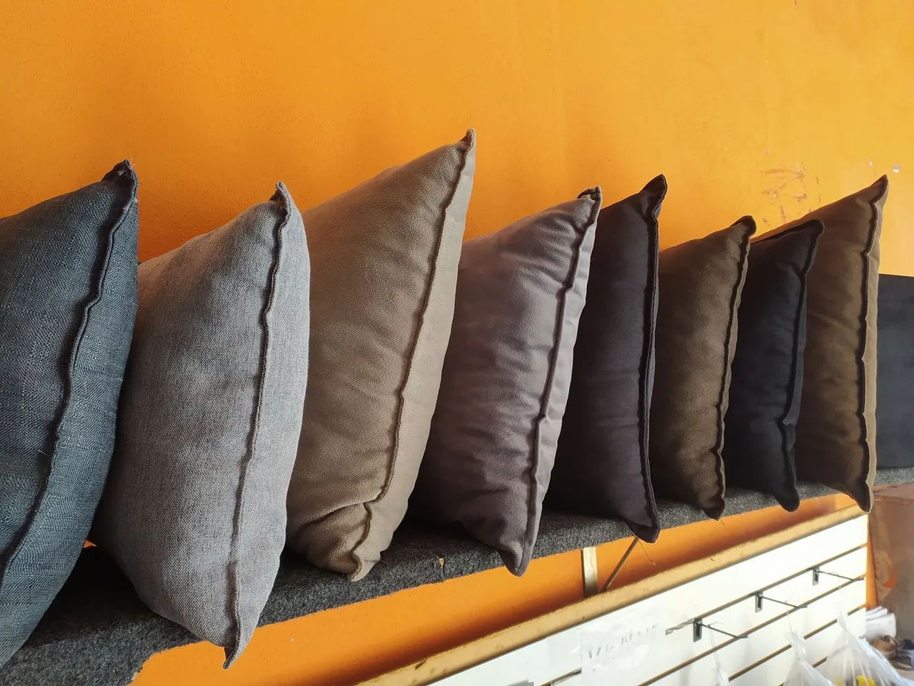 Almofadas decorativas vermelhas - Foto 5