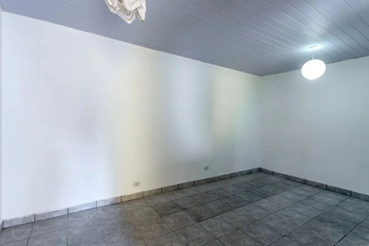 Casa tipo para venda com 2 quartos, 90m²