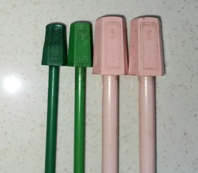 Agulhas Grandes Plásticas para Crochê e Tricô Antigas - Foto 5