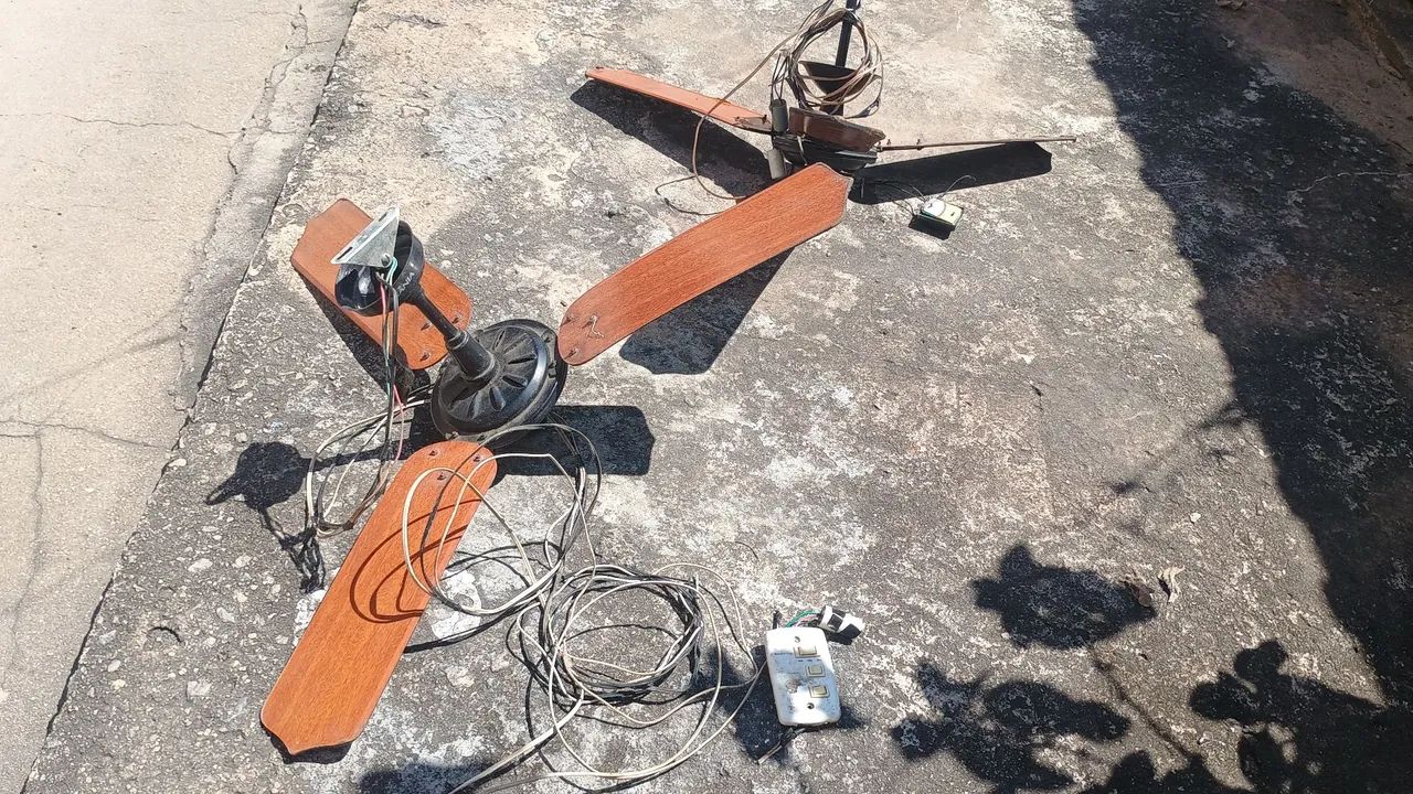 2 ventiladores de teto 3 pás 64302324313601122