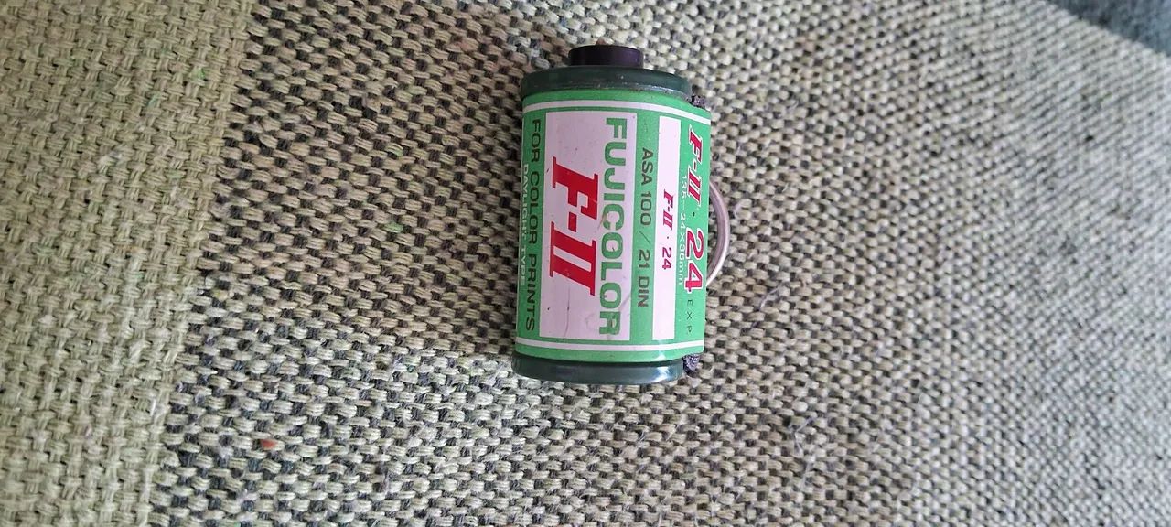 Antigo Filme Fujicolor F-II 24 Chaveiro 