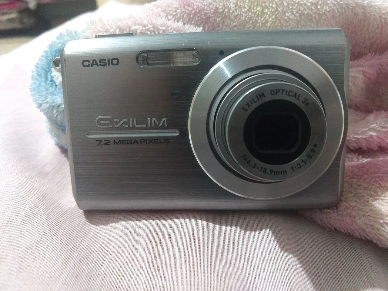 Câmera Digital Casio Exilim 7.2MP - Foto 3