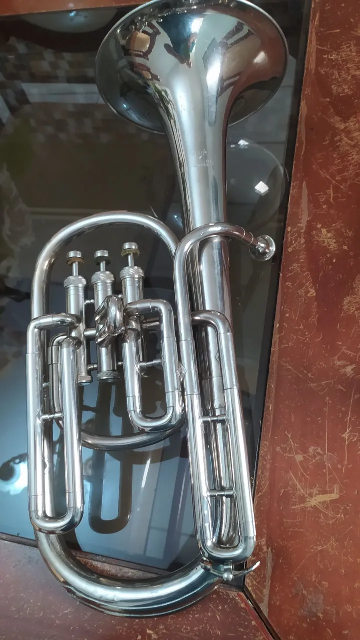 Euphonium em Prata - Instrumento Musical