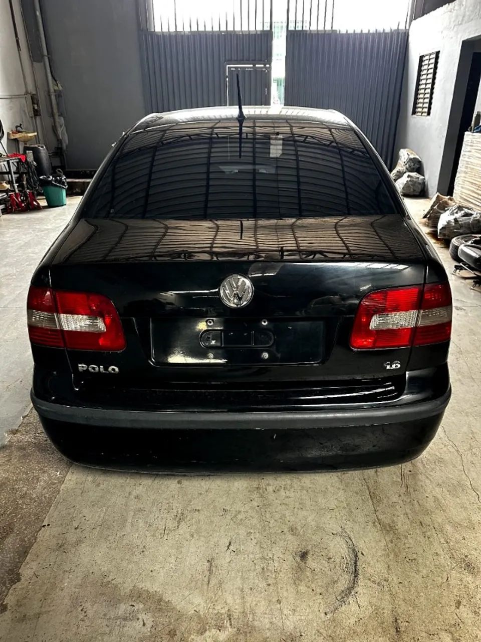 Sucata Disponível pra retirar Peças   Vw Polo Sedan 1.6 8v Flex 2006 ( SUCATA )   (31) 993 - Foto 2